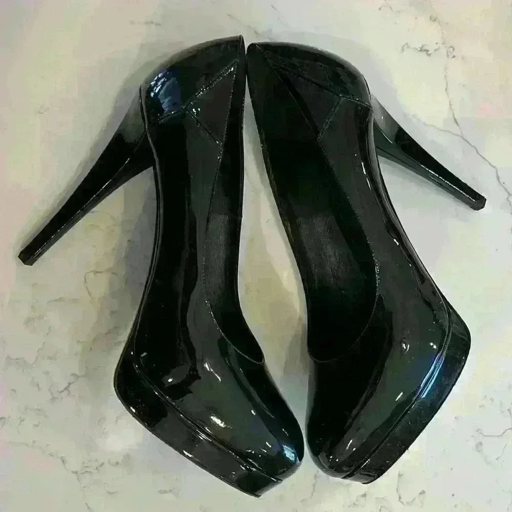 YSL black patent leather platform pumps size 39